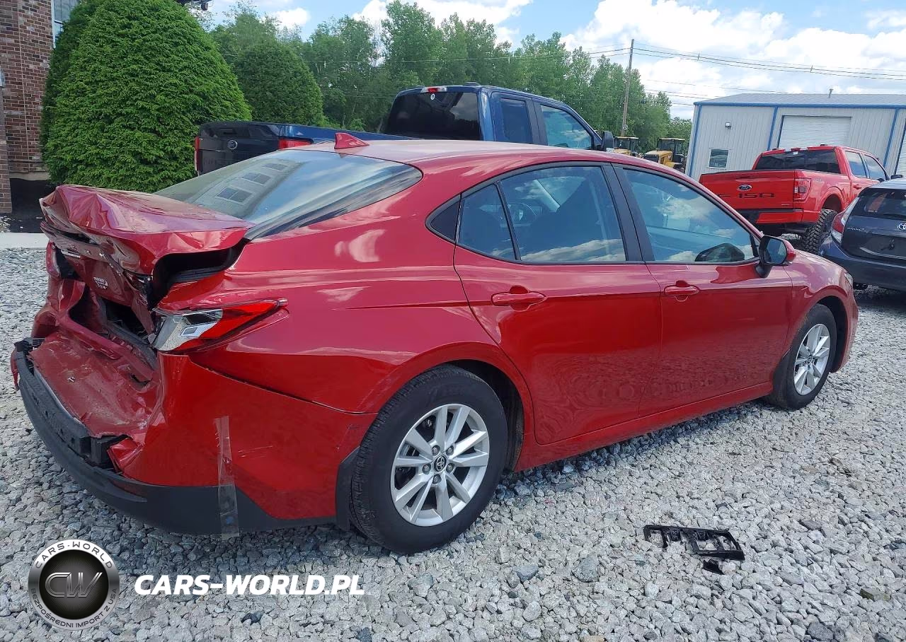 2026 Toyota Camry Le VIN:4T1DAACK2TU245571 - 3