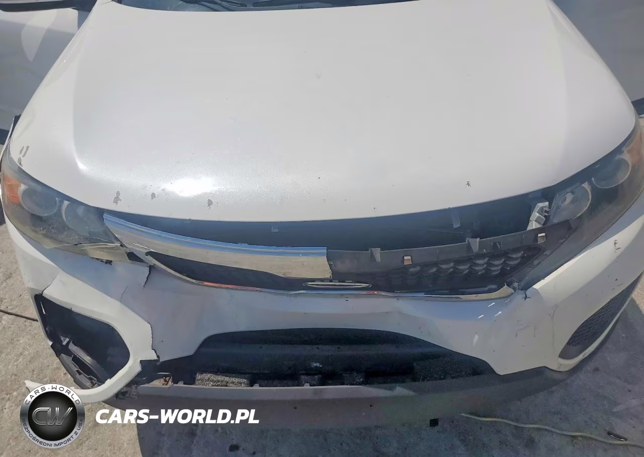 2012 Kia Sorento Lx VIN:5XYKTCA65CG308350 - 12