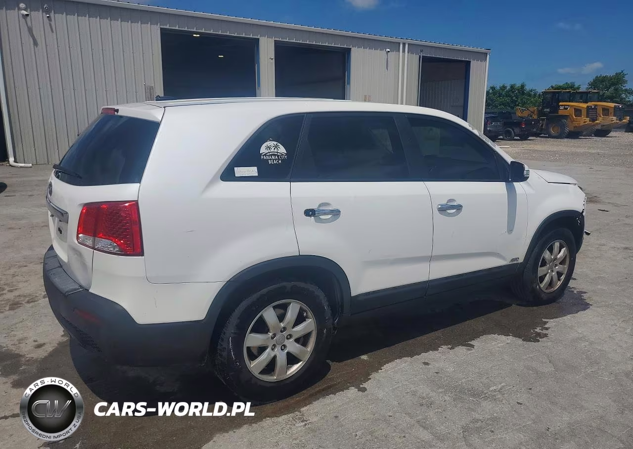 2012 Kia Sorento Lx VIN:5XYKTCA65CG308350 - 3
