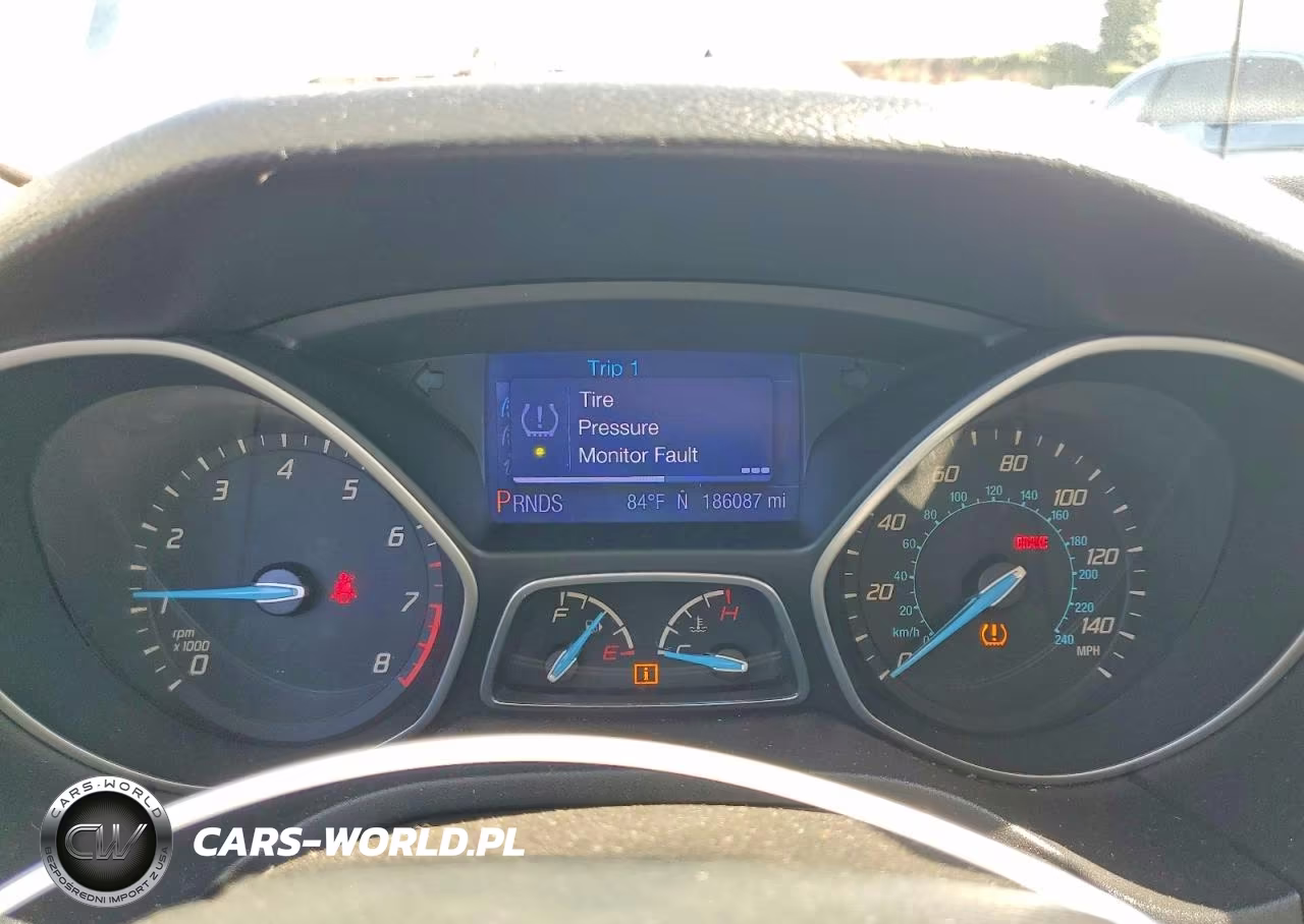 2013 Ford Focus Se VIN:1FADP3K23DL214035 - 9