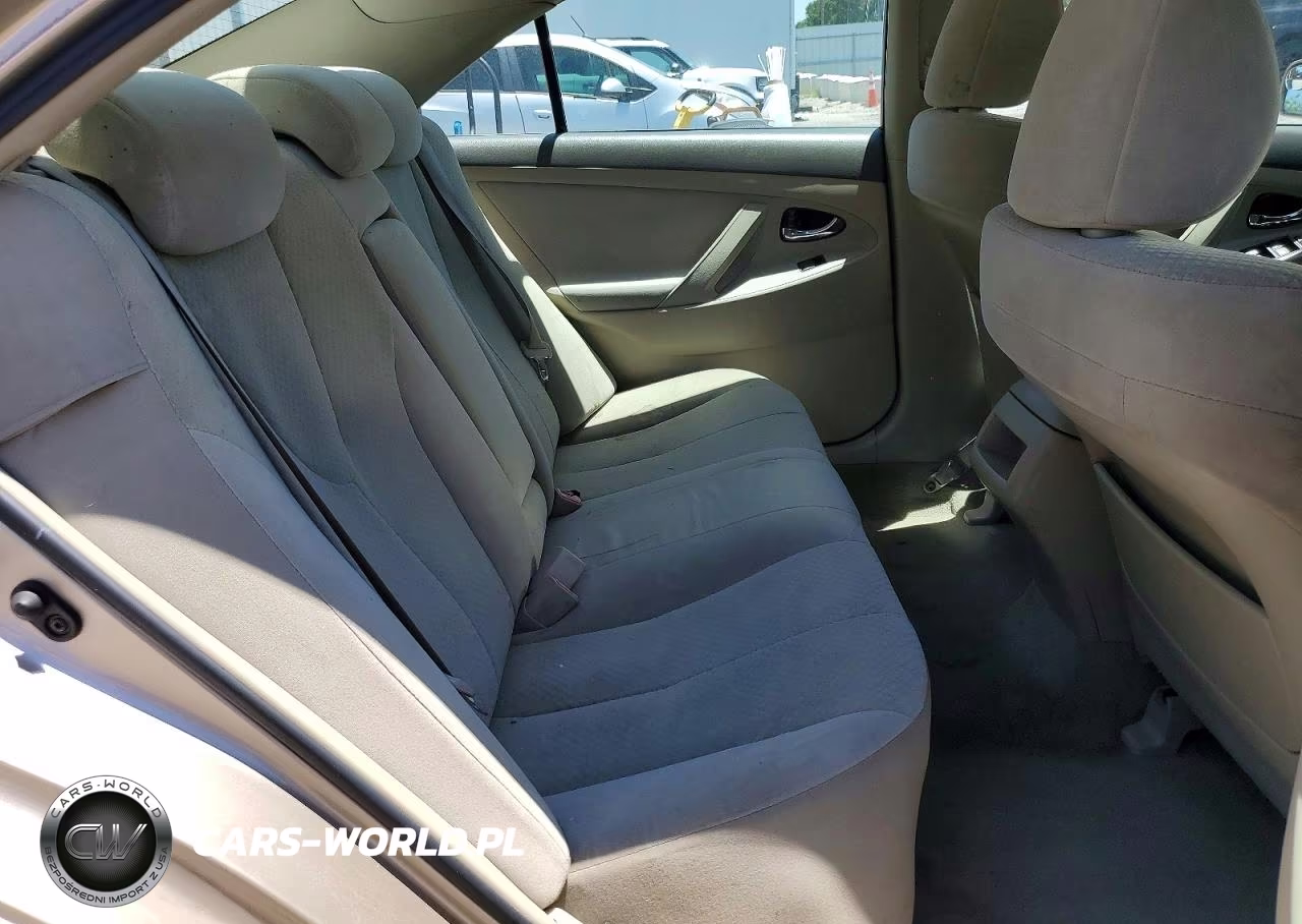 2009 Toyota Camry Le VIN:4T4BE46K79R127779 - 10