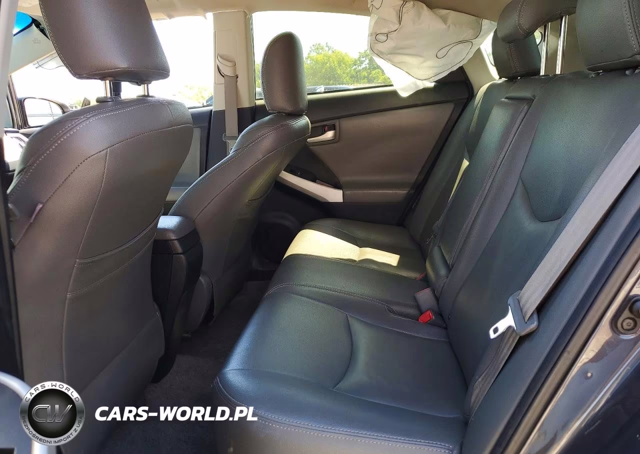 2012 Toyota Prius Plug-In Hybrid Base VIN:JTDKN3DP8C3013519 - 10
