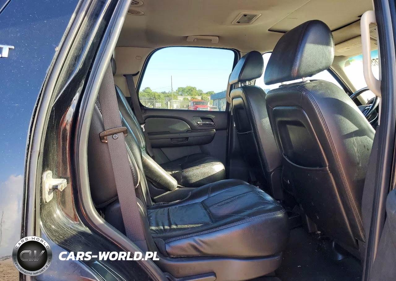 2007 Chevrolet Tahoe C1500 VIN:1GNFC13077R277812 - 10