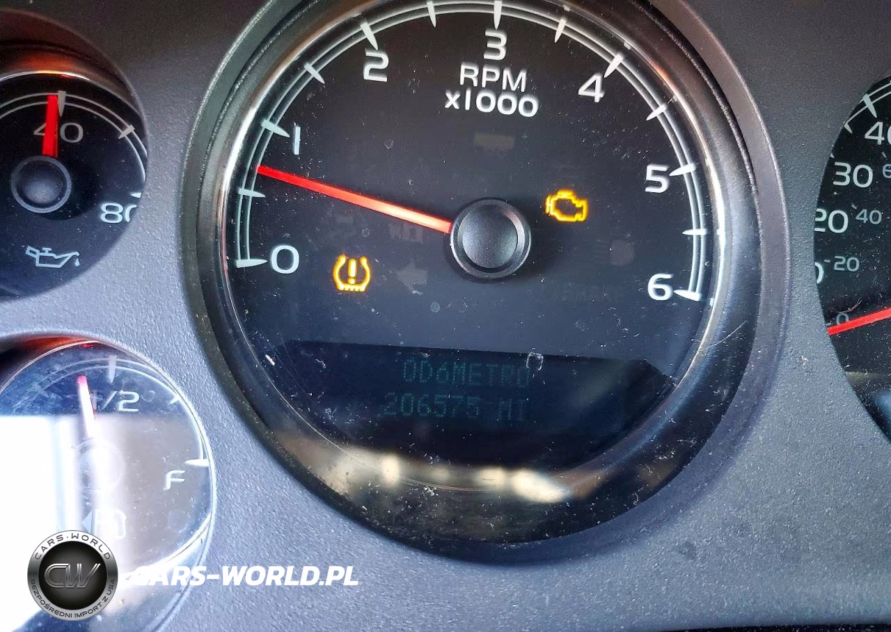 2007 Chevrolet Tahoe C1500 VIN:1GNFC13077R277812 - 9