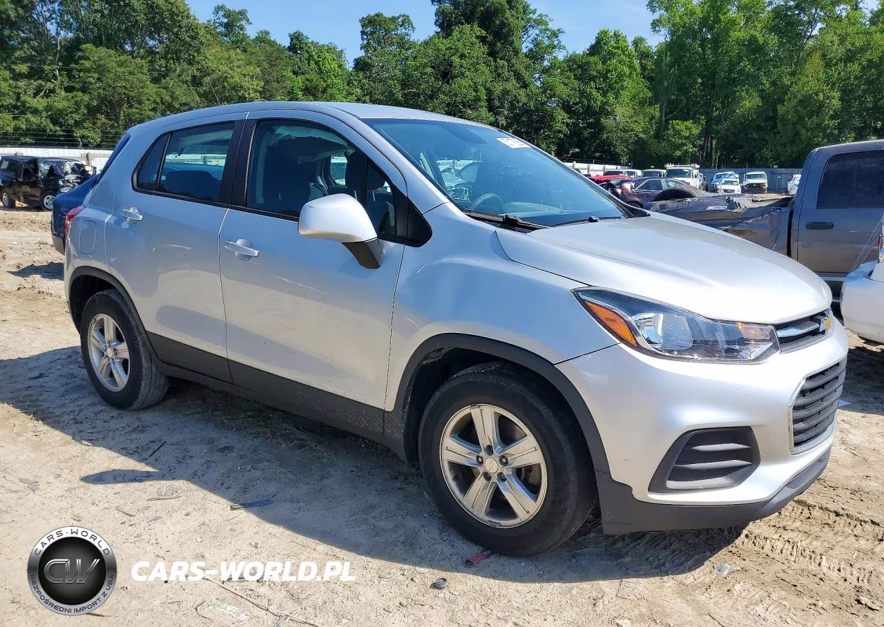 2019 Chevrolet Trax Ls VIN:3GNCJKSB4KL352497 - 4