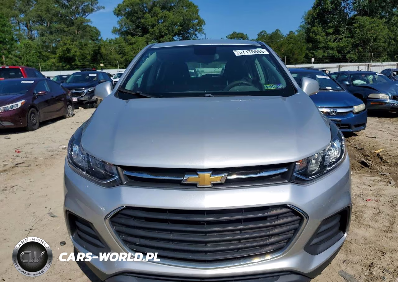 2019 Chevrolet Trax Ls VIN:3GNCJKSB4KL352497 - 5