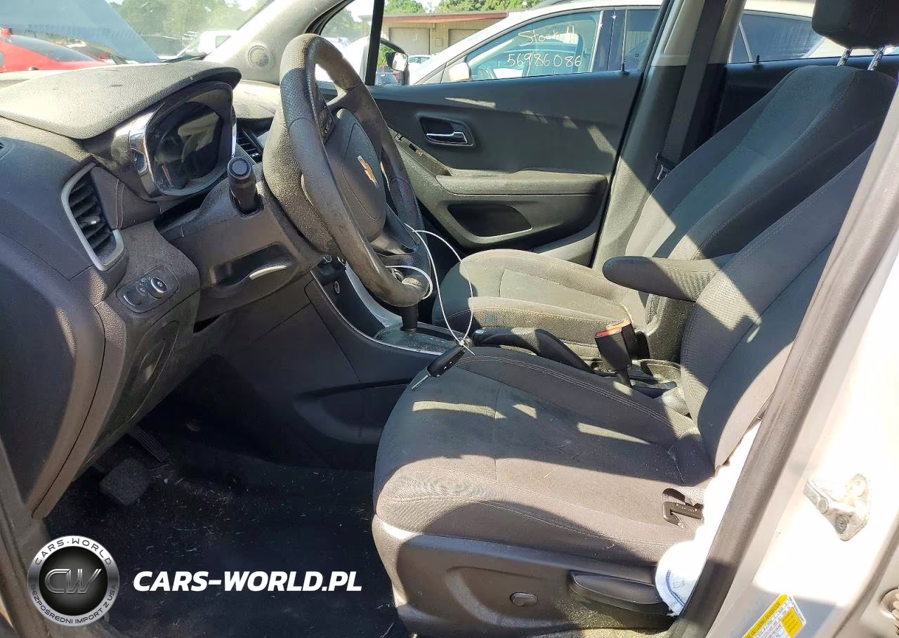 2019 Chevrolet Trax Ls VIN:3GNCJKSB4KL352497 - 7