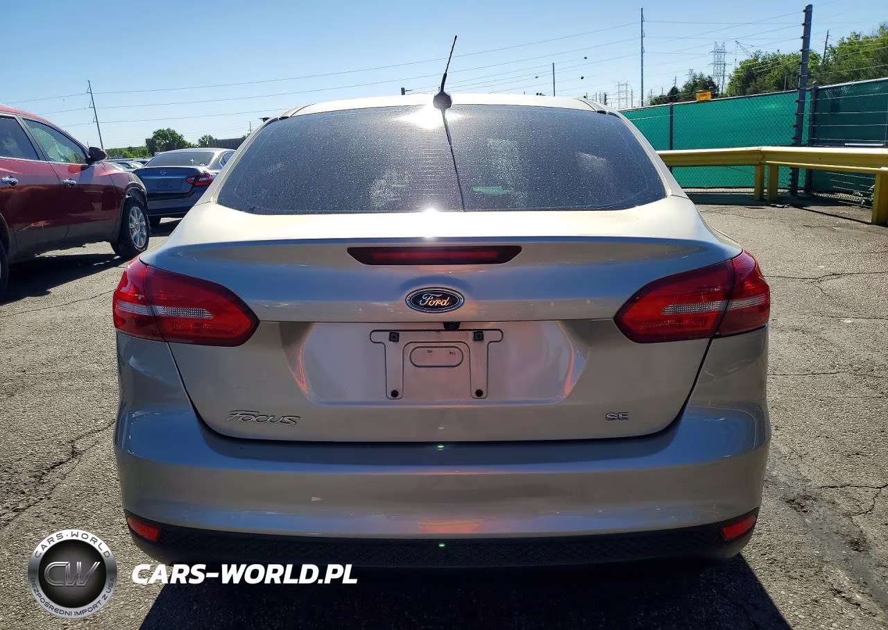2017 Ford Focus Se VIN:1FADP3F29HL343008 - 6
