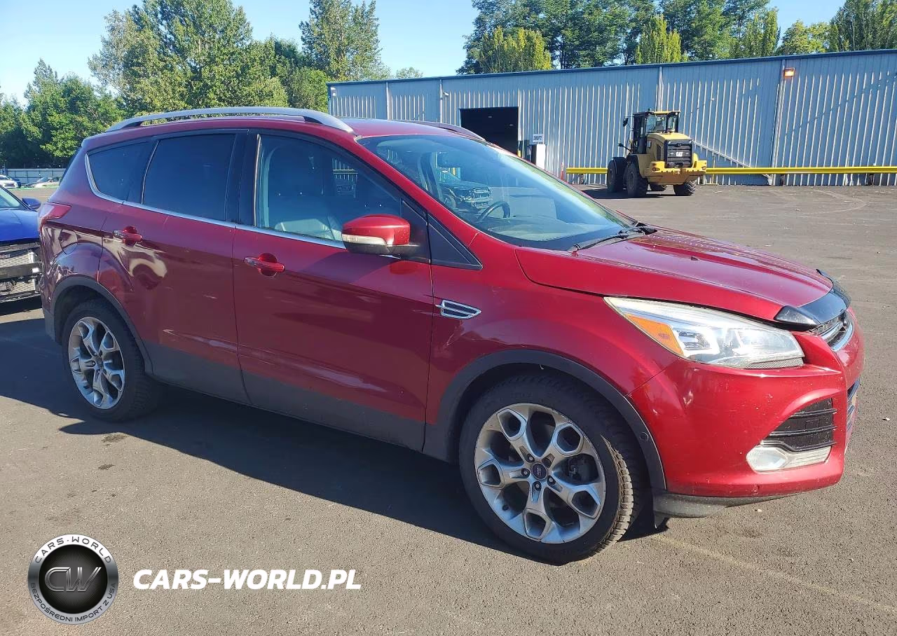 2015 Ford Escape Titanium VIN:1FMCU9J9XFUB50004 - 4