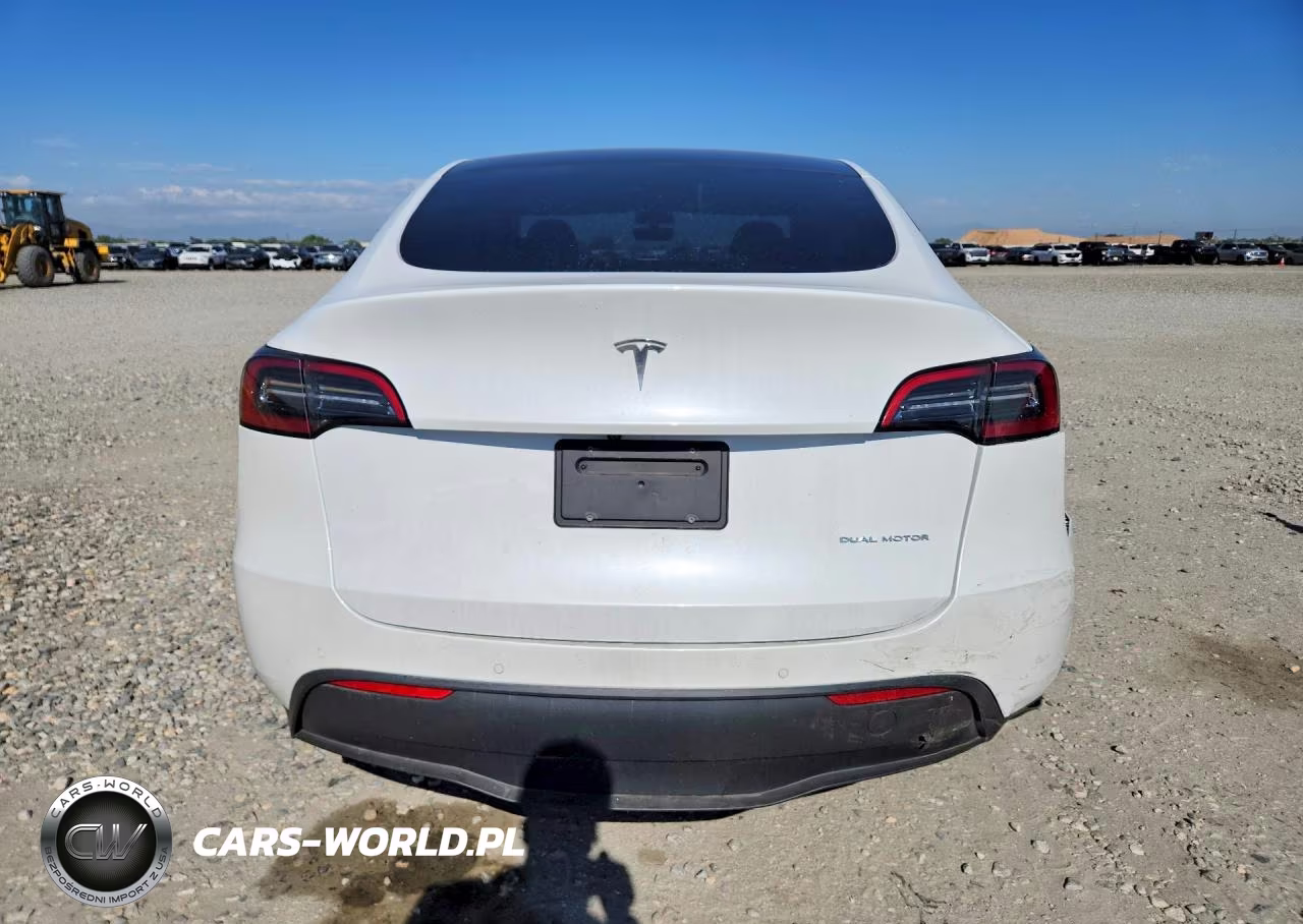 2022 Tesla Model Y VIN:7SAYGDEE3NF438856 - 6