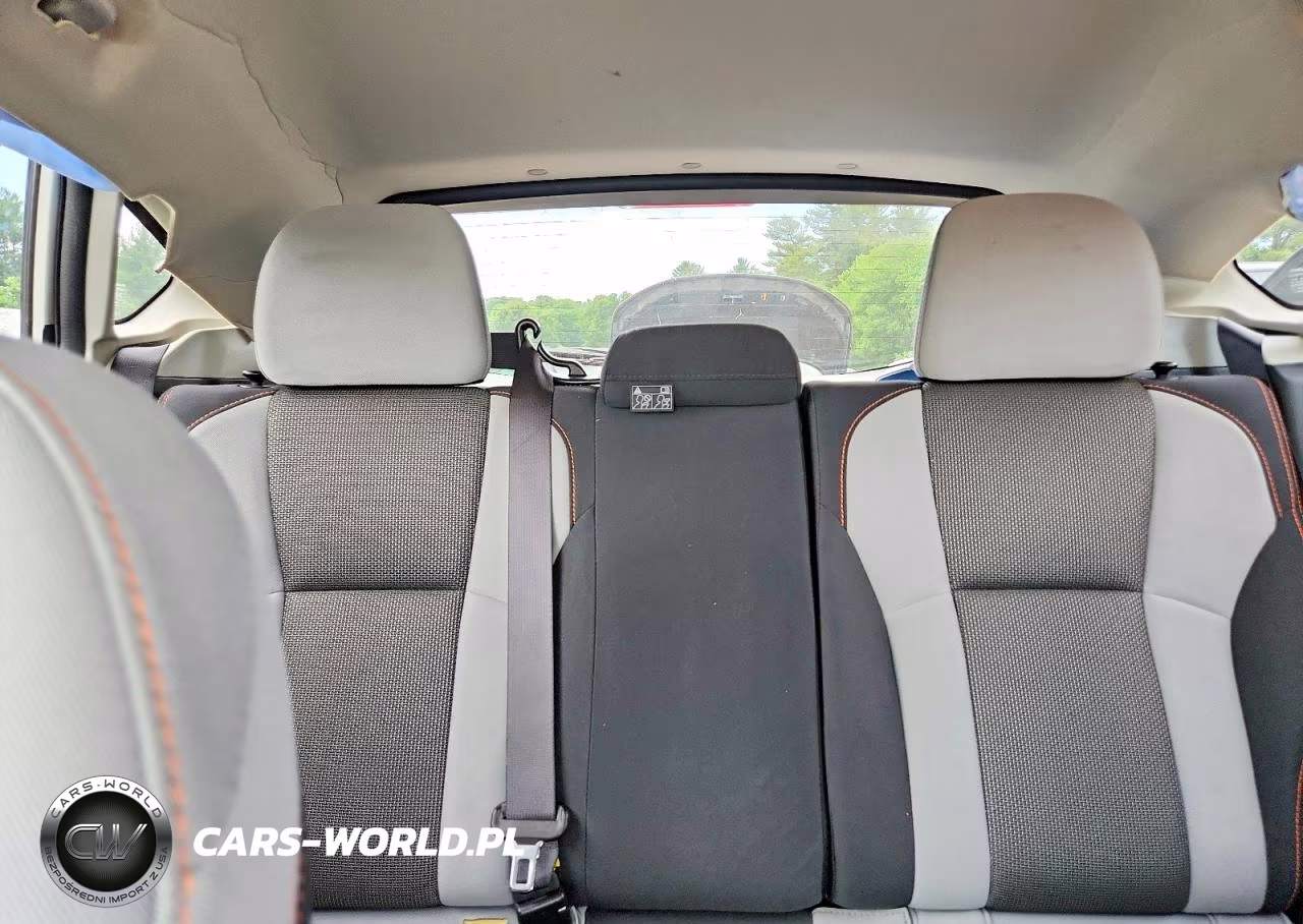 2018 Subaru Crosstrek Premium VIN:JF2GTABC5JH256237 - 10
