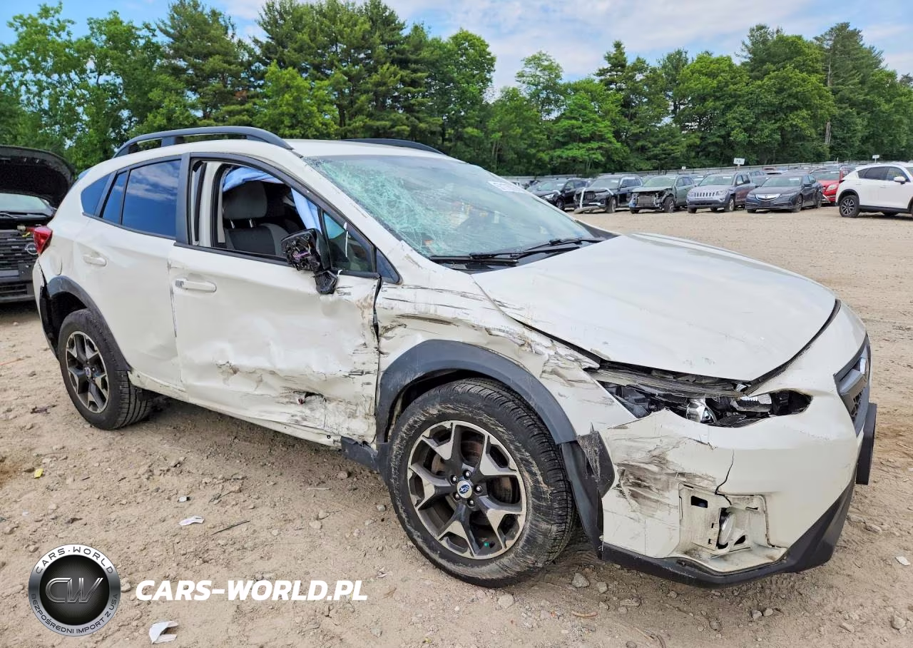2018 Subaru Crosstrek Premium VIN:JF2GTABC5JH256237 - 4