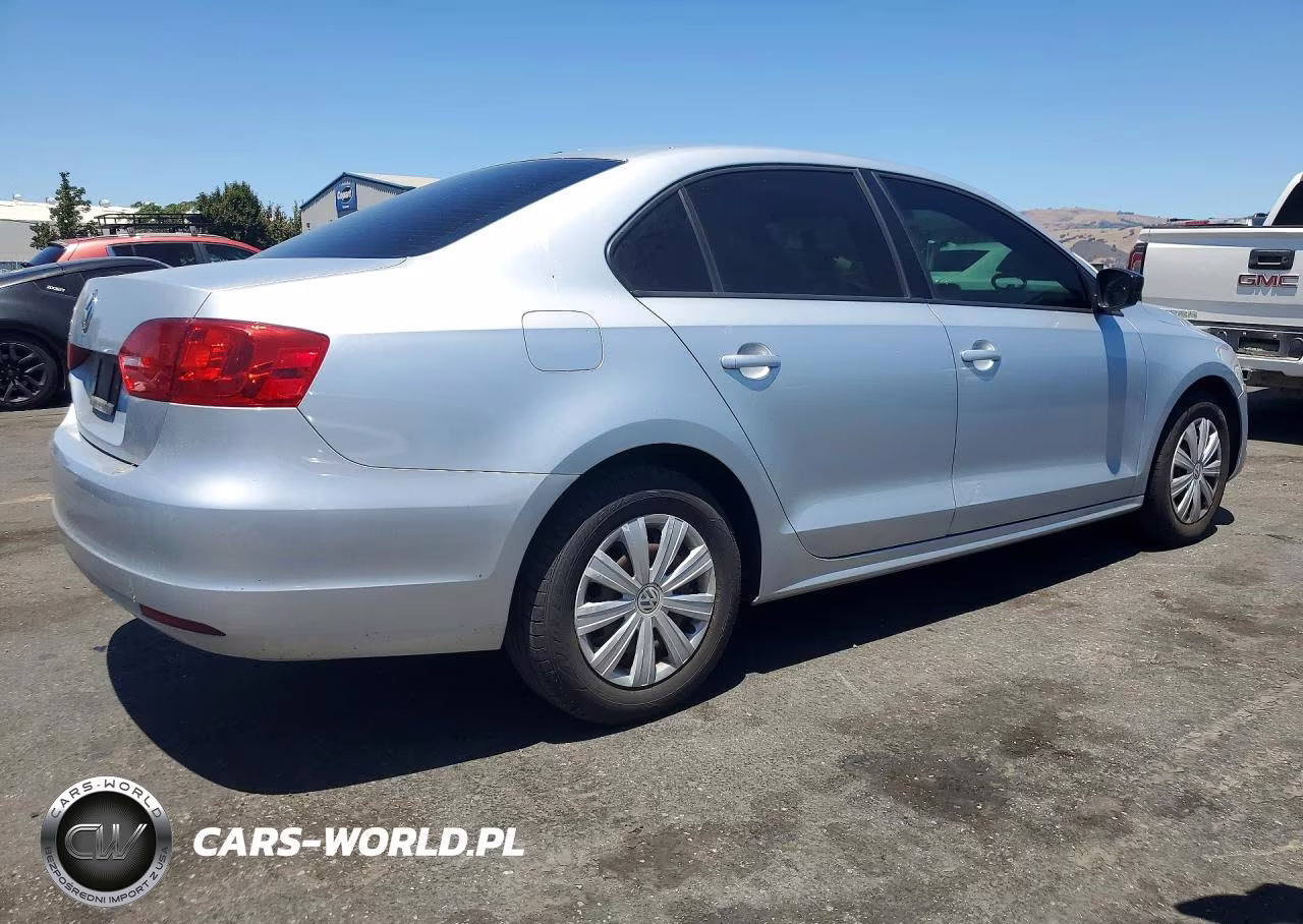 2013 Volkswagen Jetta Base VIN:3VW2K7AJ0DM401681 - 3