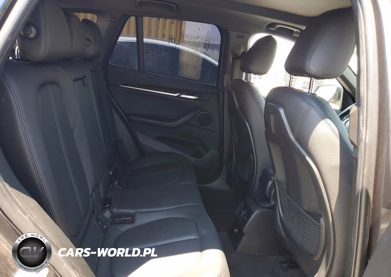 2017 BMW X1 Sdrive28I VIN:WBXHU7C39H5H33349 - 11