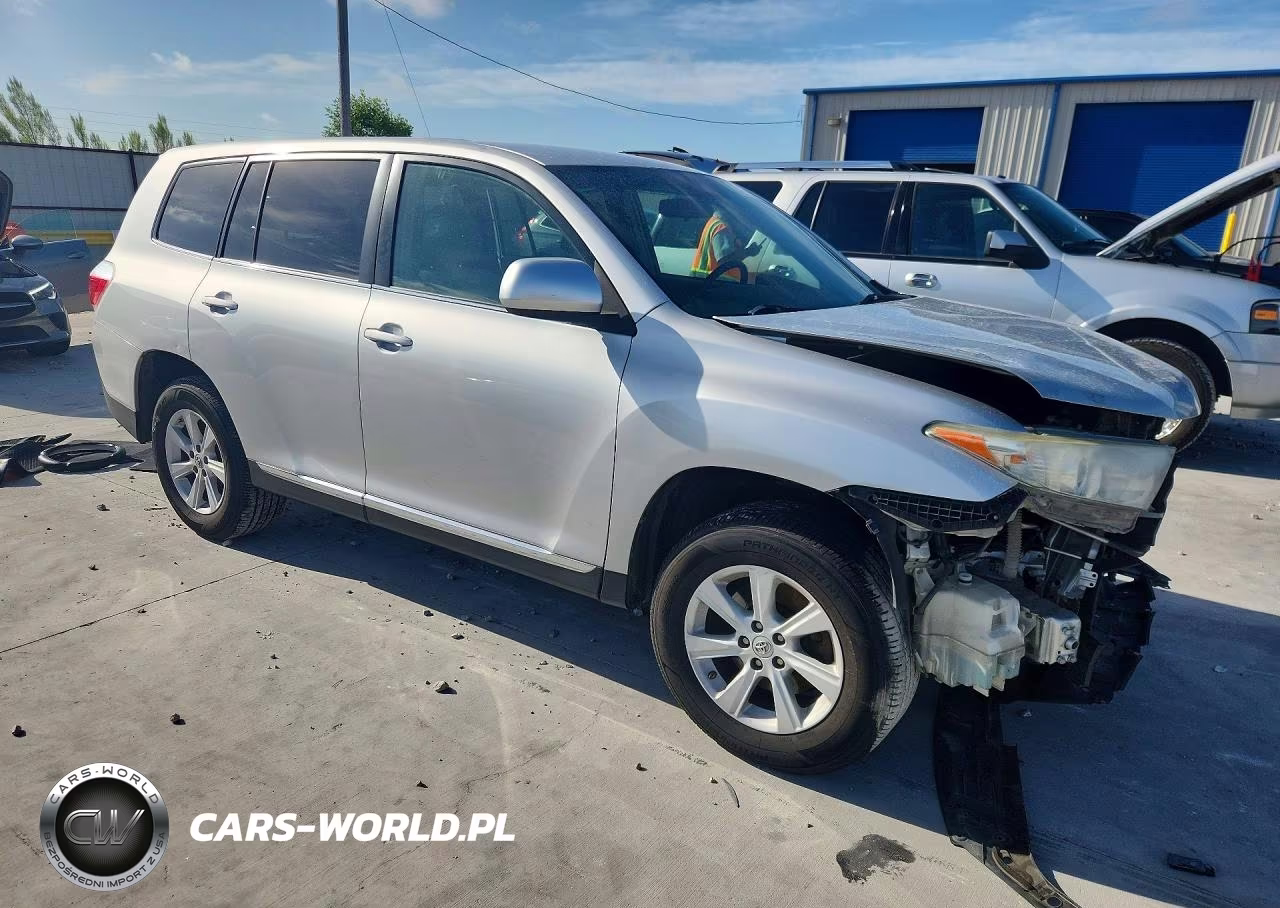 2013 Toyota Highlander Base VIN:5TDZK3EH9DS108797 - 4