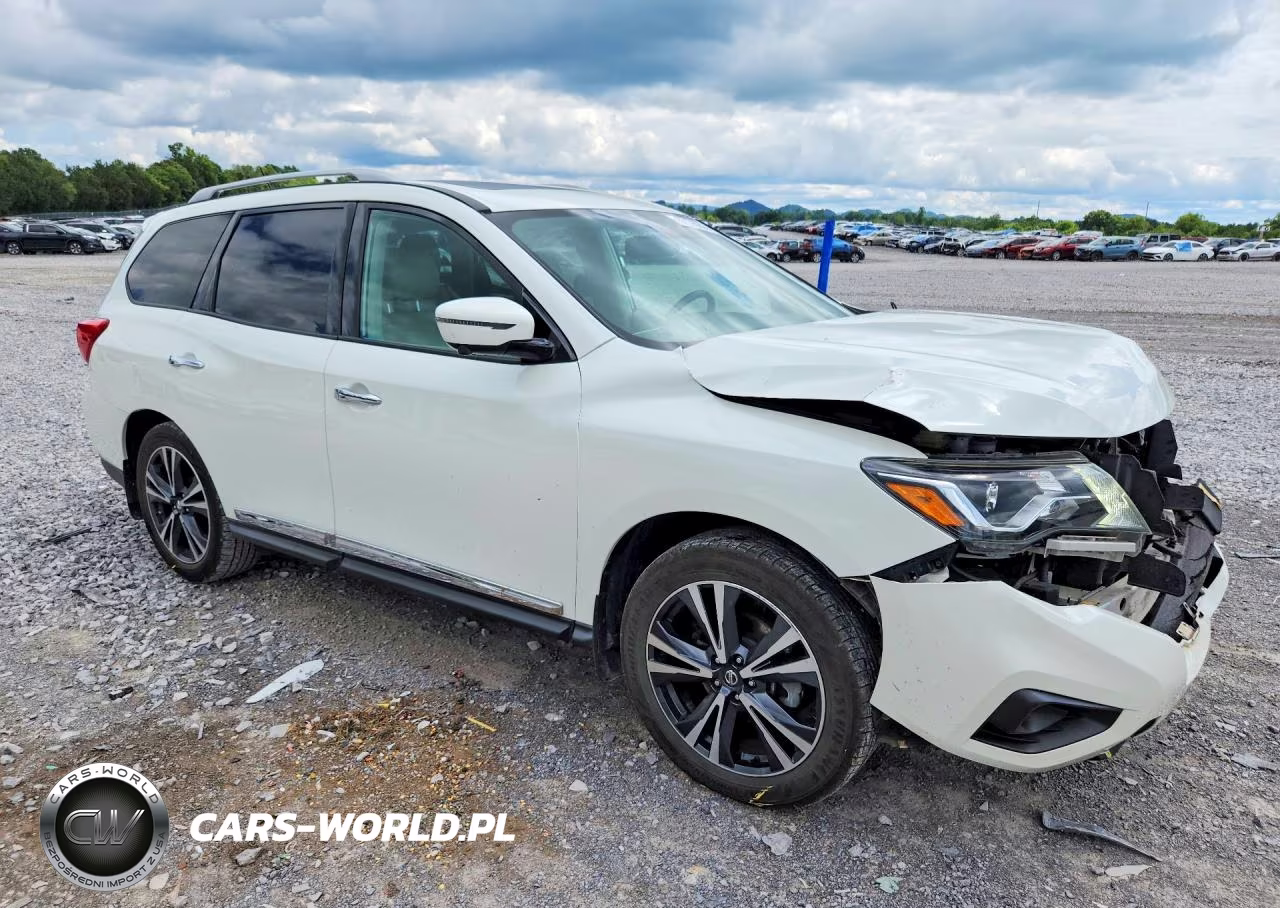 2018 Nissan Pathfinder Platinum VIN:5N1DR2MM1JC647227 - 4