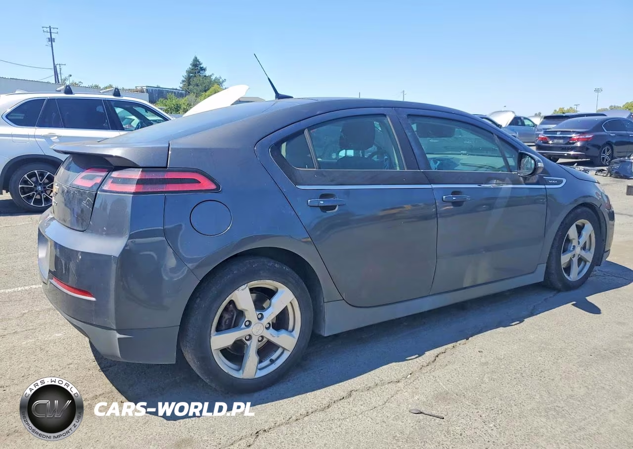 2012 Chevrolet Volt VIN:1G1RE6E47CU125798 - 3