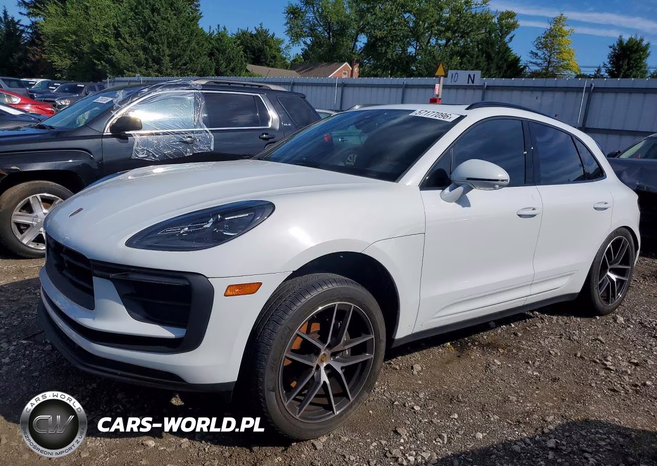 2024 Porsche Macan Base