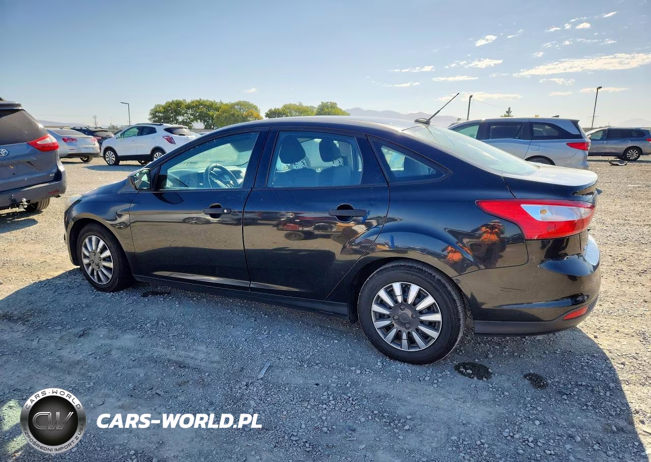 2012 Ford Focus S VIN:1FAHP3E23CL108437 - 2