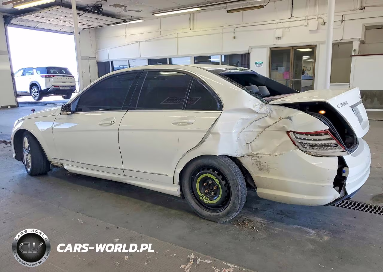 2010 Mercedes-Benz C 300 VIN:WDDGF5EB4AR099266 - 2