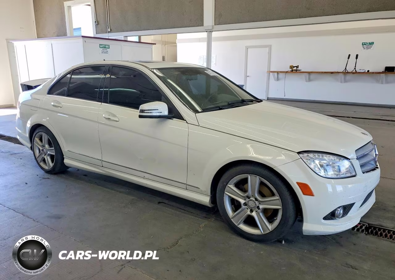 2010 Mercedes-Benz C 300 VIN:WDDGF5EB4AR099266 - 4
