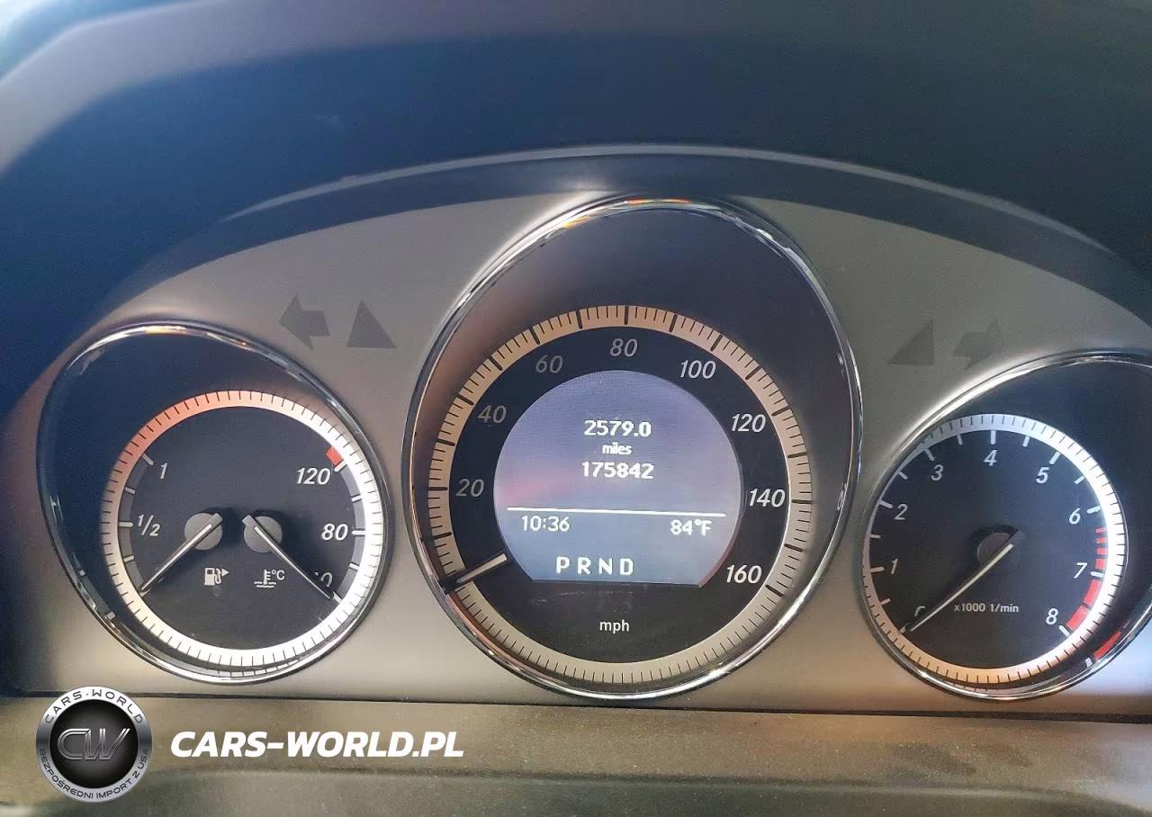 2010 Mercedes-Benz C 300 VIN:WDDGF5EB4AR099266 - 9