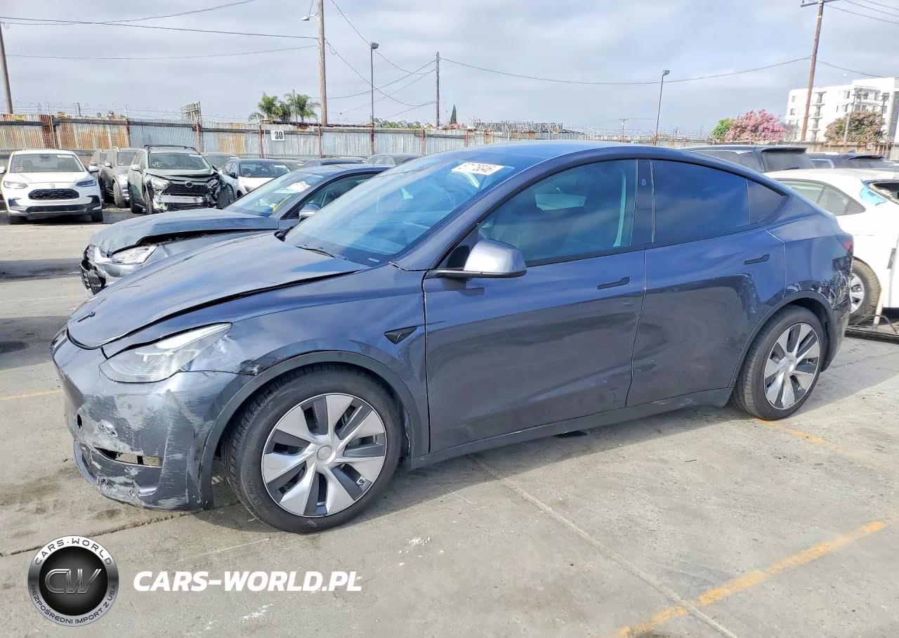 2023 Tesla Model Y – zdjęcie 1 z 13