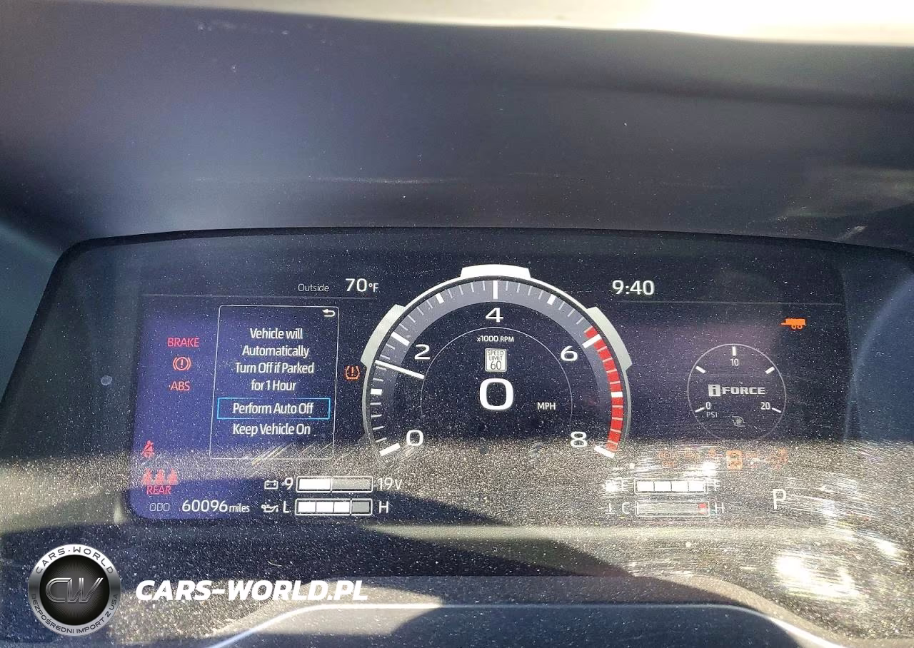 2024 Toyota Tundra Platinum VIN:5TFNA5DB3RX162785 - 9