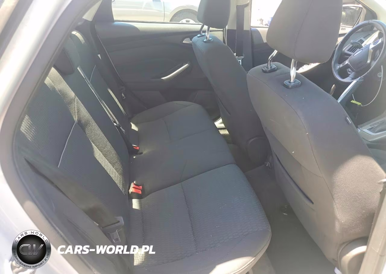 2012 Ford Focus Sel VIN:1FAHP3H28CL339913 - 10