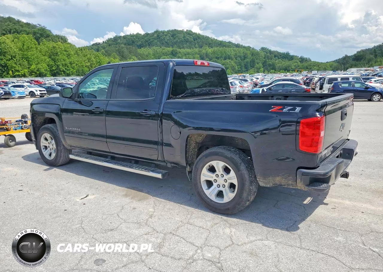 2018 Chevrolet Silverado K1500 Lt VIN:3GCUKREC2JG626083 - 2