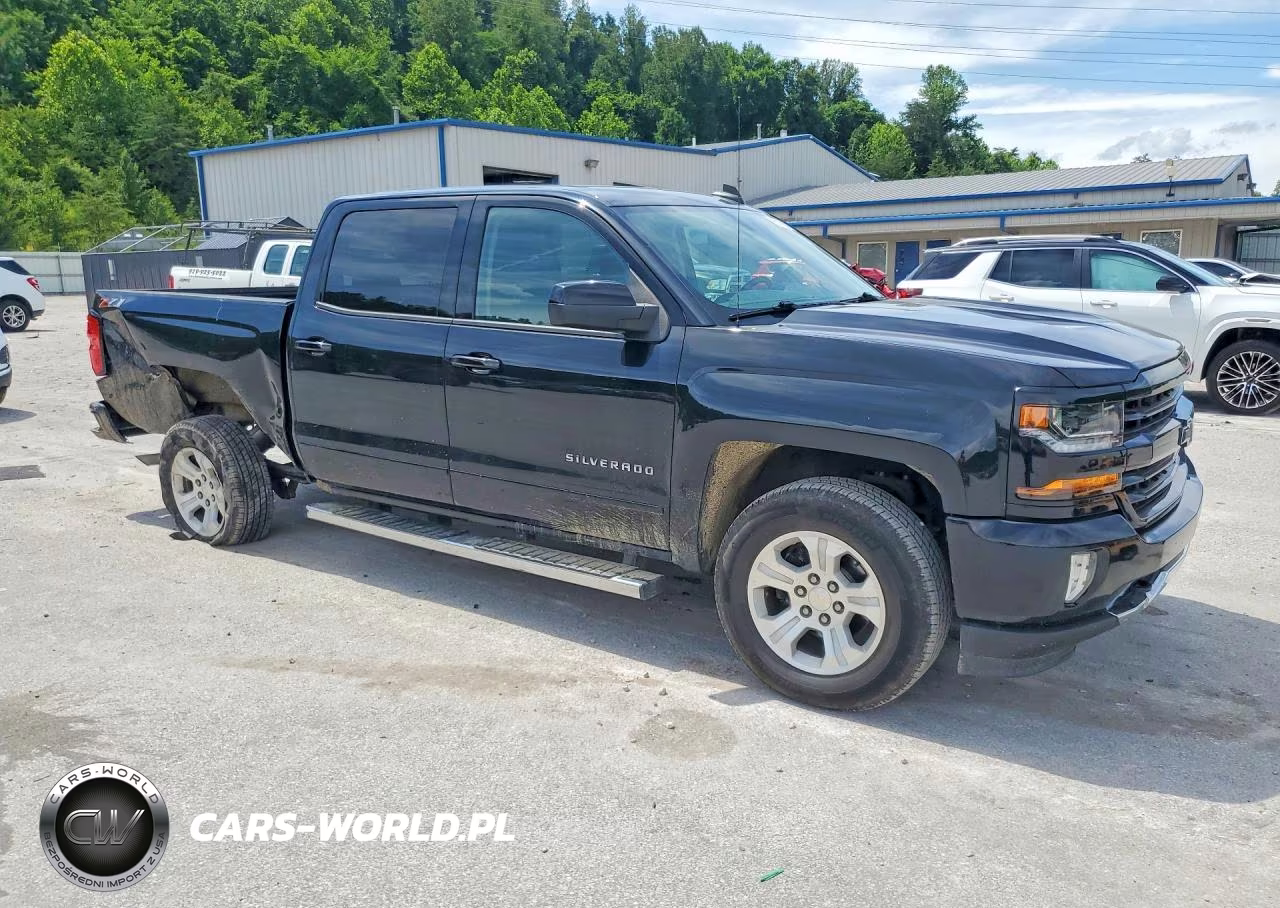 2018 Chevrolet Silverado K1500 Lt VIN:3GCUKREC2JG626083 - 4
