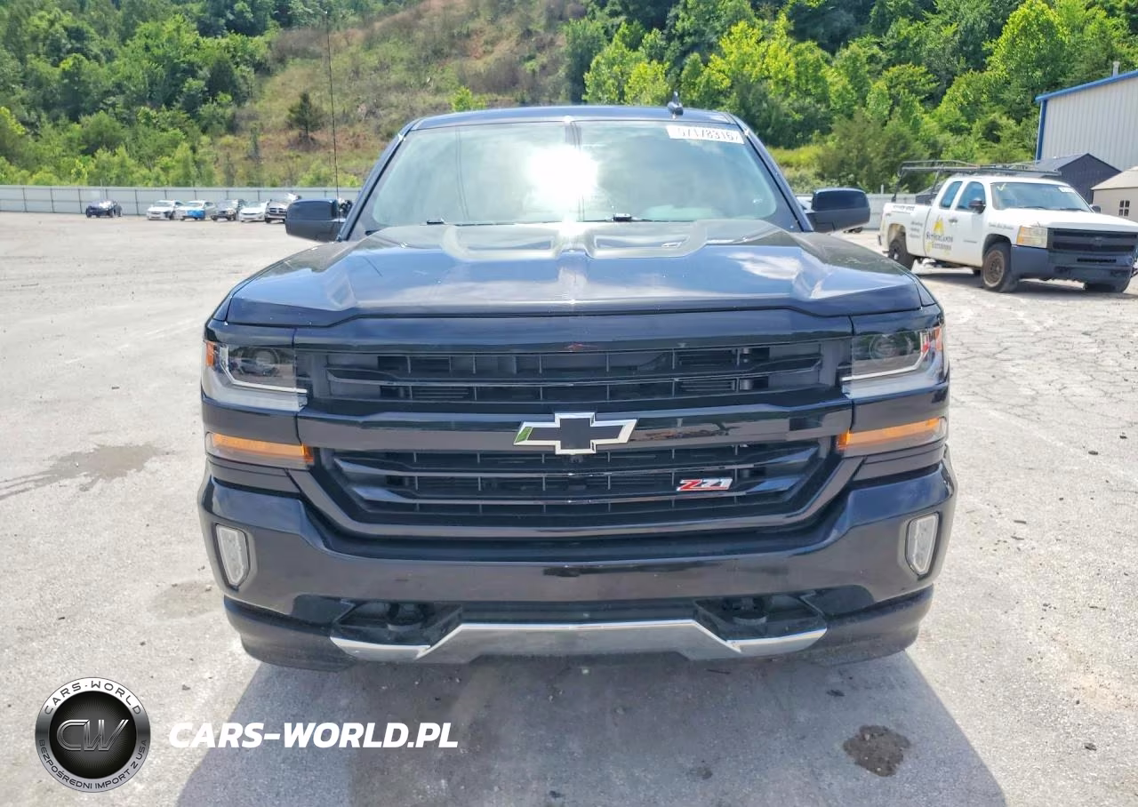 2018 Chevrolet Silverado K1500 Lt VIN:3GCUKREC2JG626083 - 5
