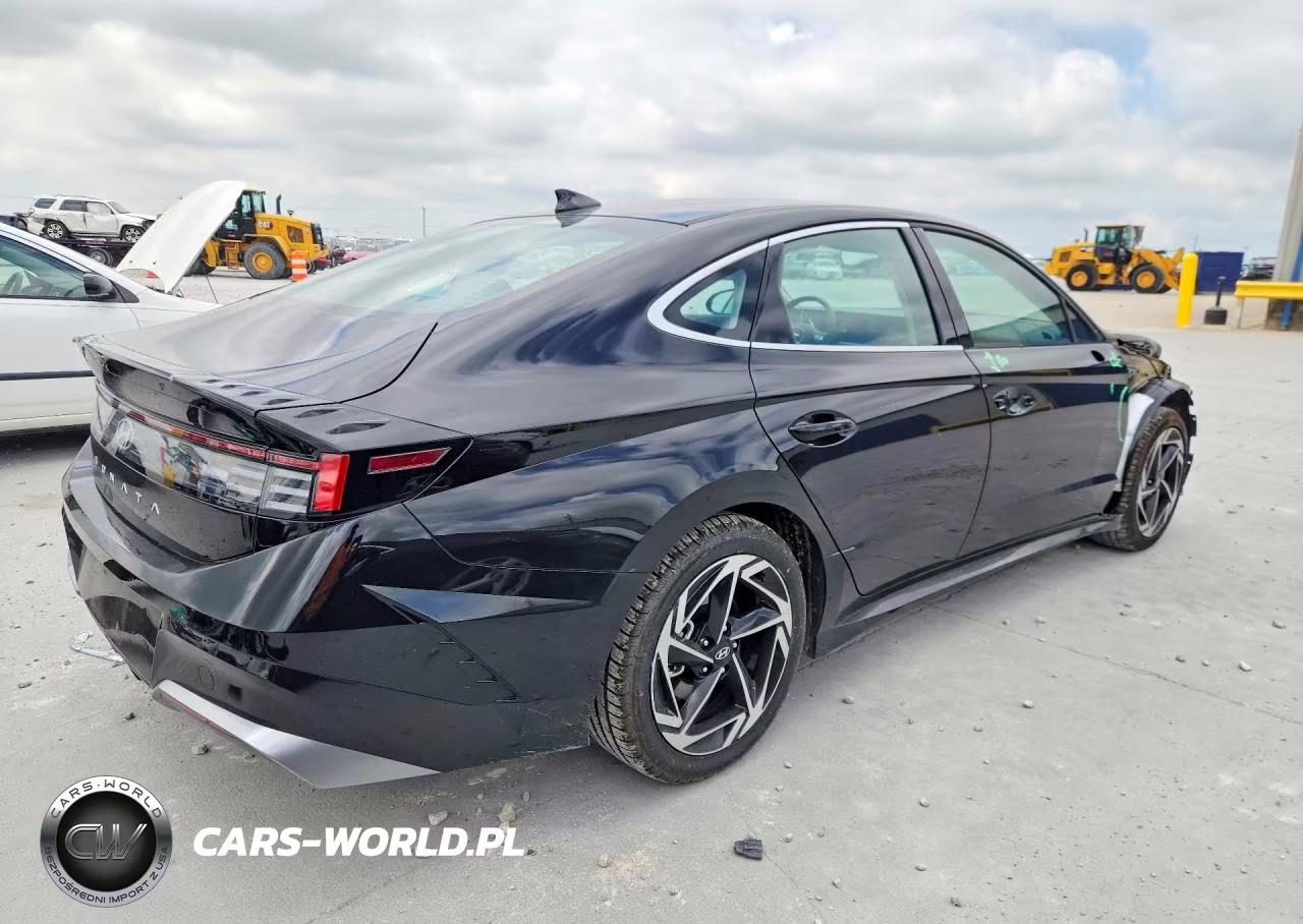 2026 Hyundai Sonata Sel Sport VIN:KMHL64JA0TA554997 - 3