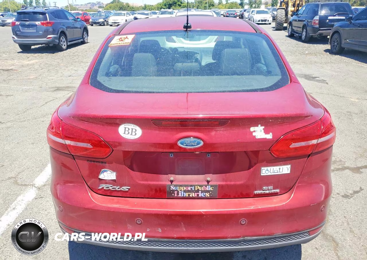 2015 Ford Focus Se VIN:1FADP3F22FL281142 - 6