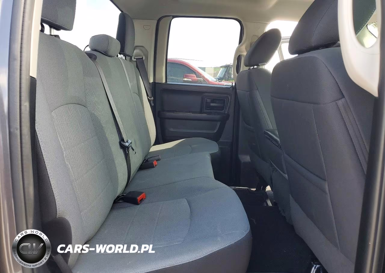 2021 Ram 1500 Classic Tradesman VIN:1C6RR6FG6MS551104 - 10