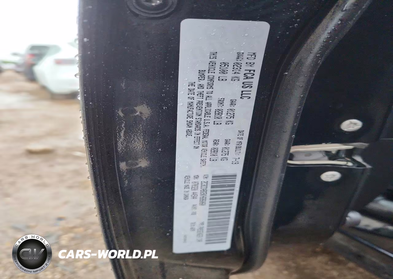 2019 Chrysler 300 S VIN:2C3CCABG5KH686060 - 13