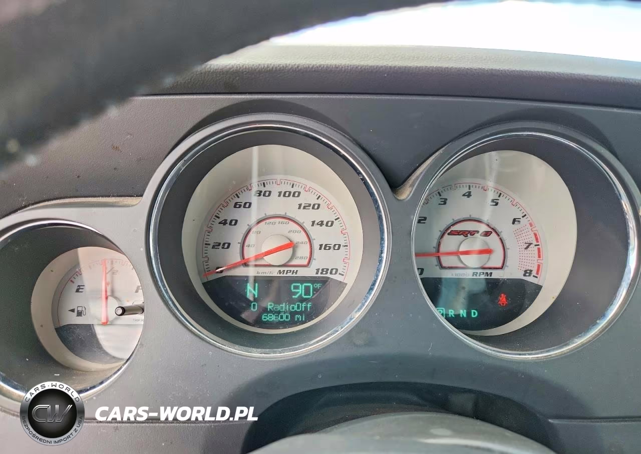 2011 Dodge Challenger Srt-8 VIN:2B3CJ7DJ4BH505142 - 9