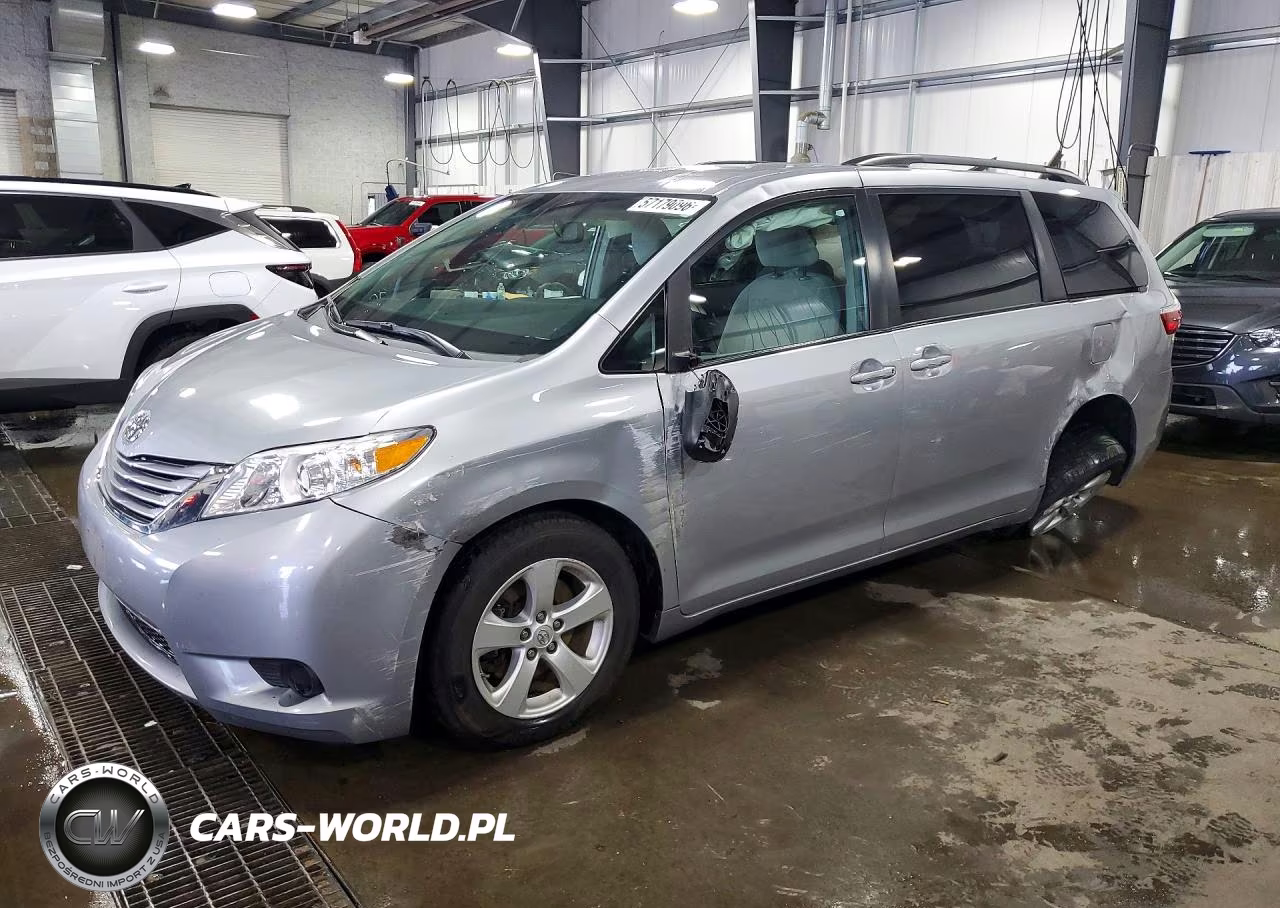 2015 Toyota Sienna Le