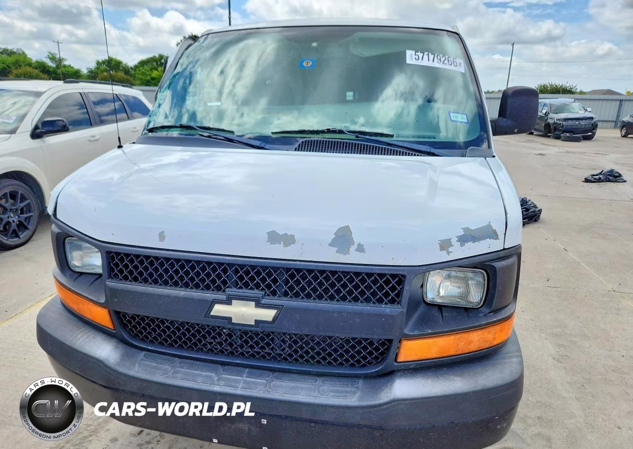 2012 Chevrolet Express G2500 VIN:1GCWGFCA7C1156418 - 5