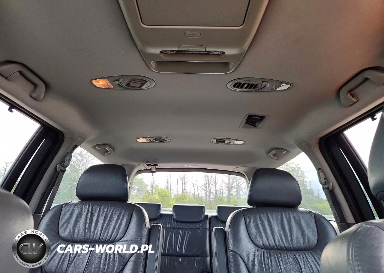 2007 Honda Odyssey VIN:5FNRL38727B116359 - 10