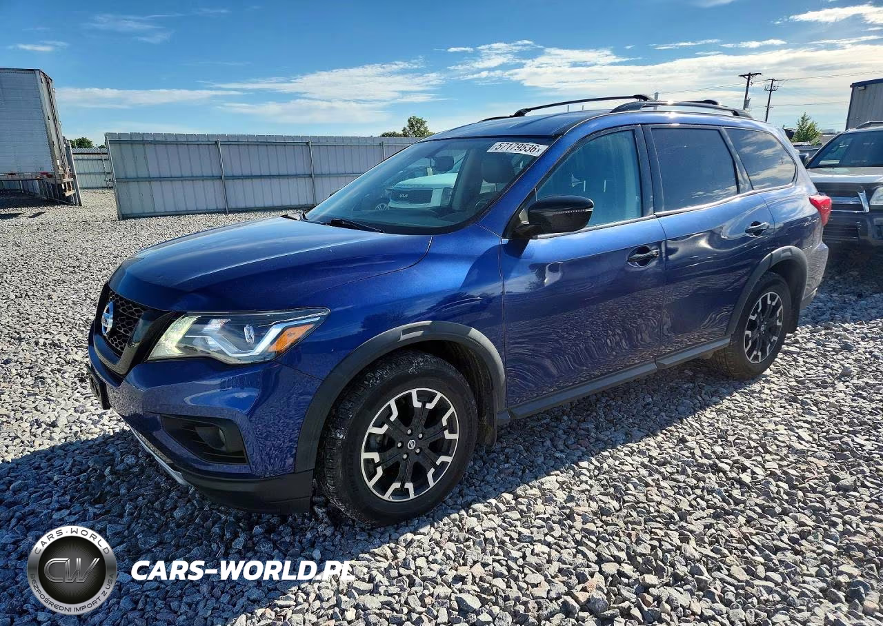 2020 Nissan Pathfinder Sv