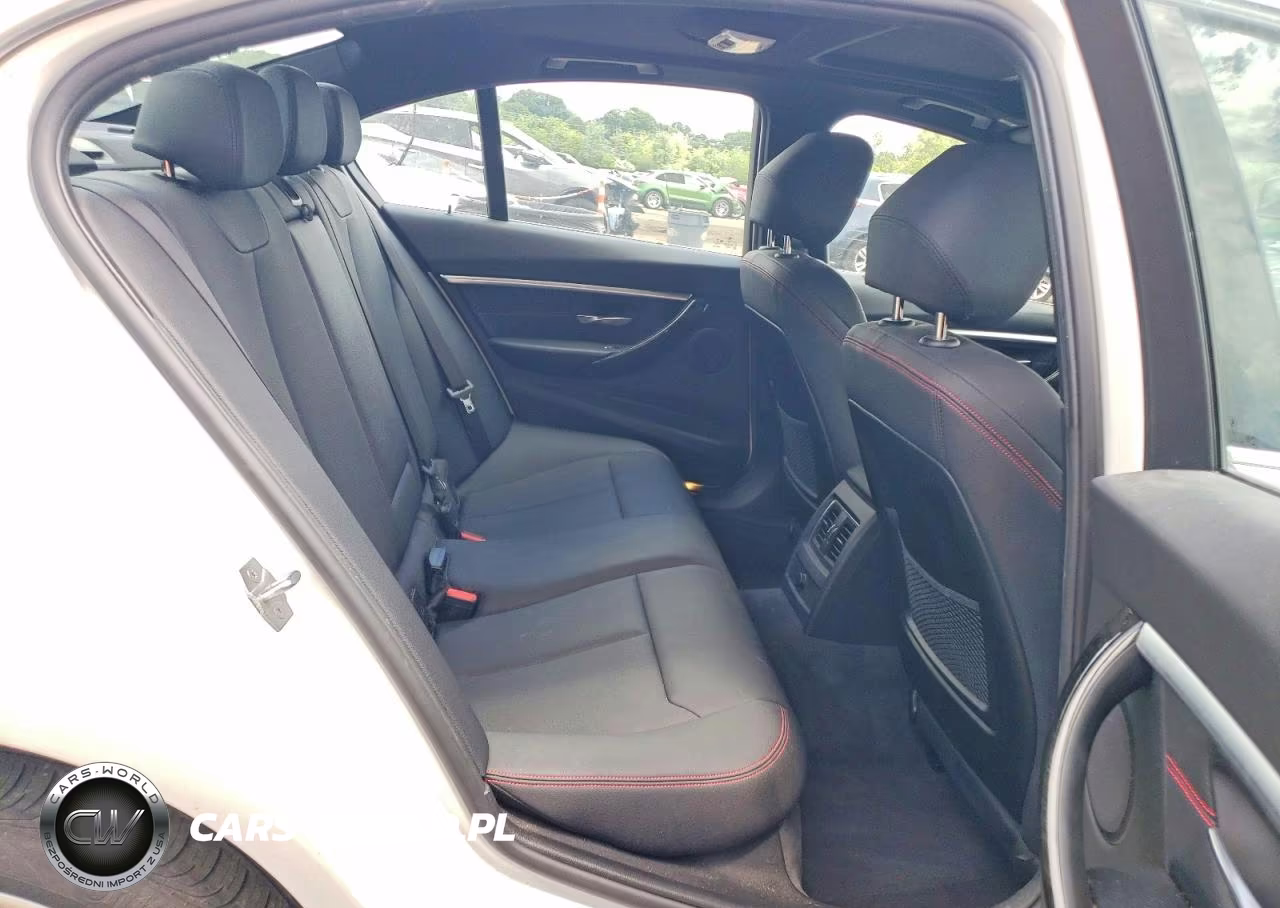 2018 BMW 330 Xi VIN:WBA8D9G54JNU68344 - 10