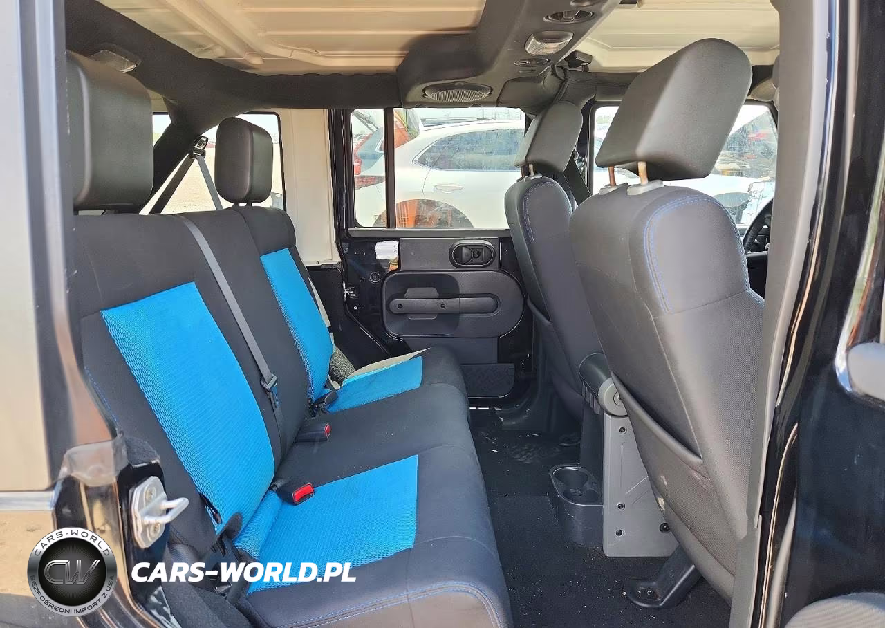 2010 Jeep Wrangler Unlimited Sport VIN:1J4BA3H19AL160862 - 10