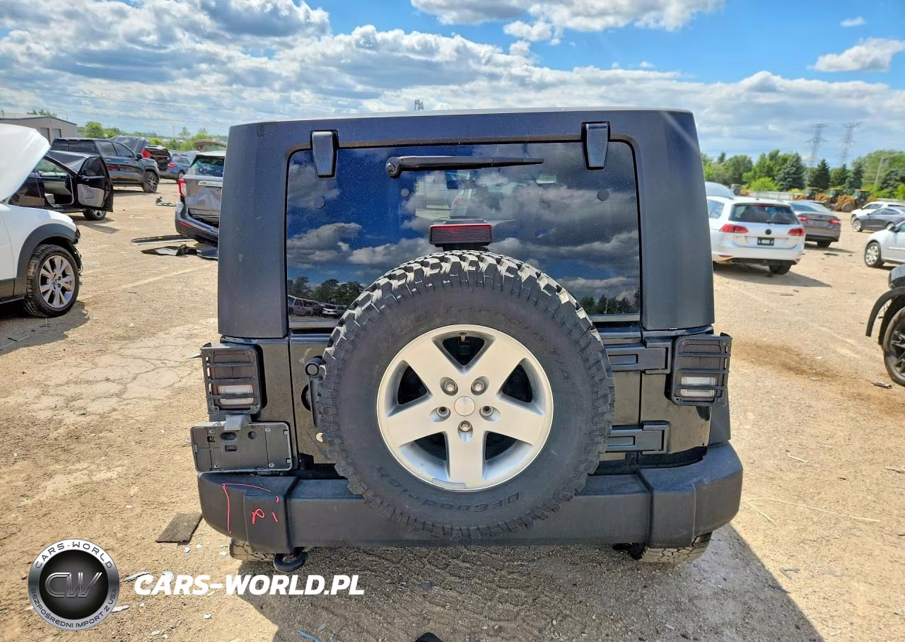 2010 Jeep Wrangler Unlimited Sport VIN:1J4BA3H19AL160862 - 6