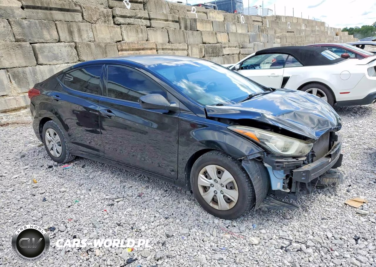 2016 Hyundai Elantra Se VIN:5NPDH4AE6GH683220 - 4