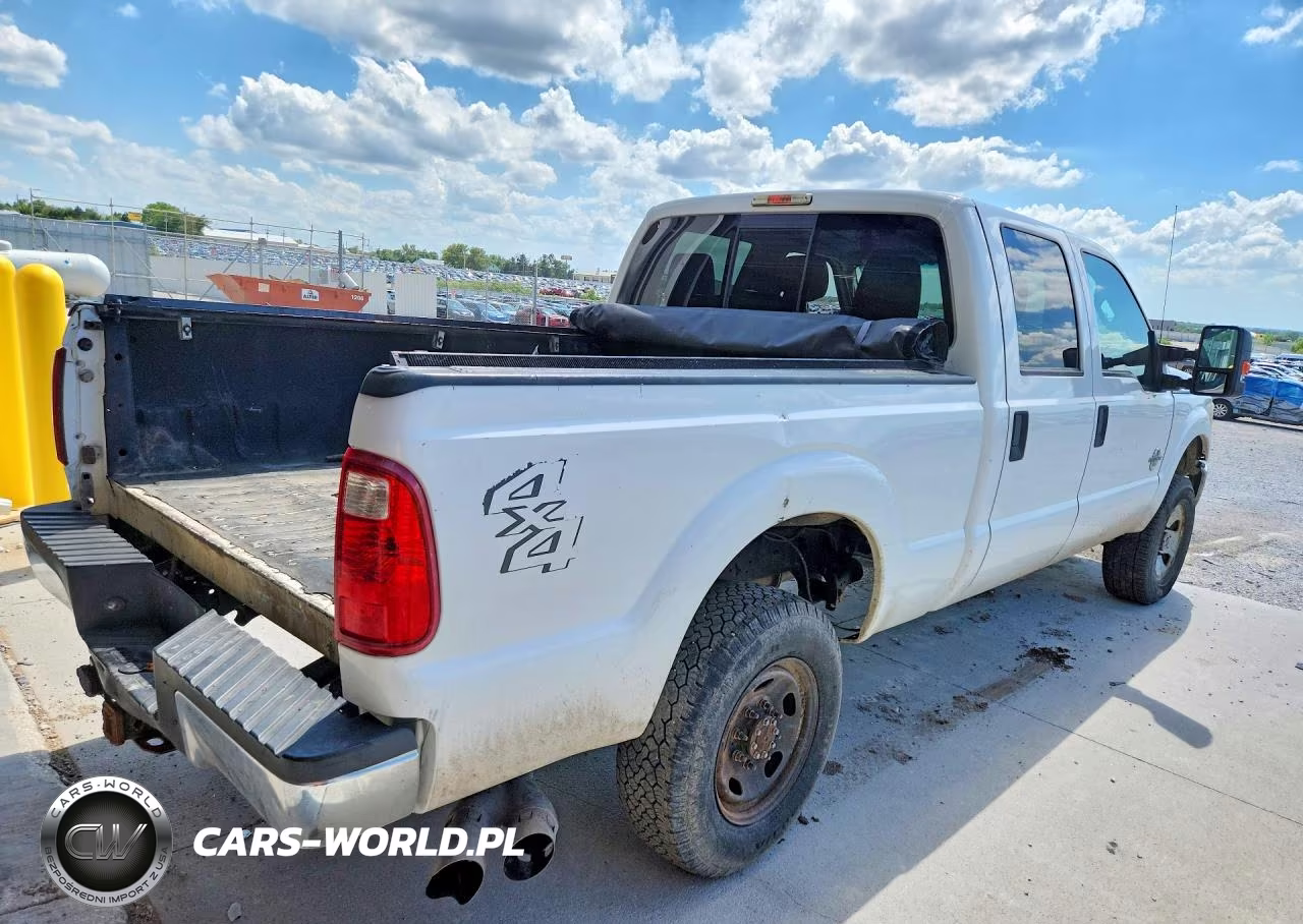 2015 Ford F250 Super Duty VIN:1FT7W2BT1FEC54943 - 3