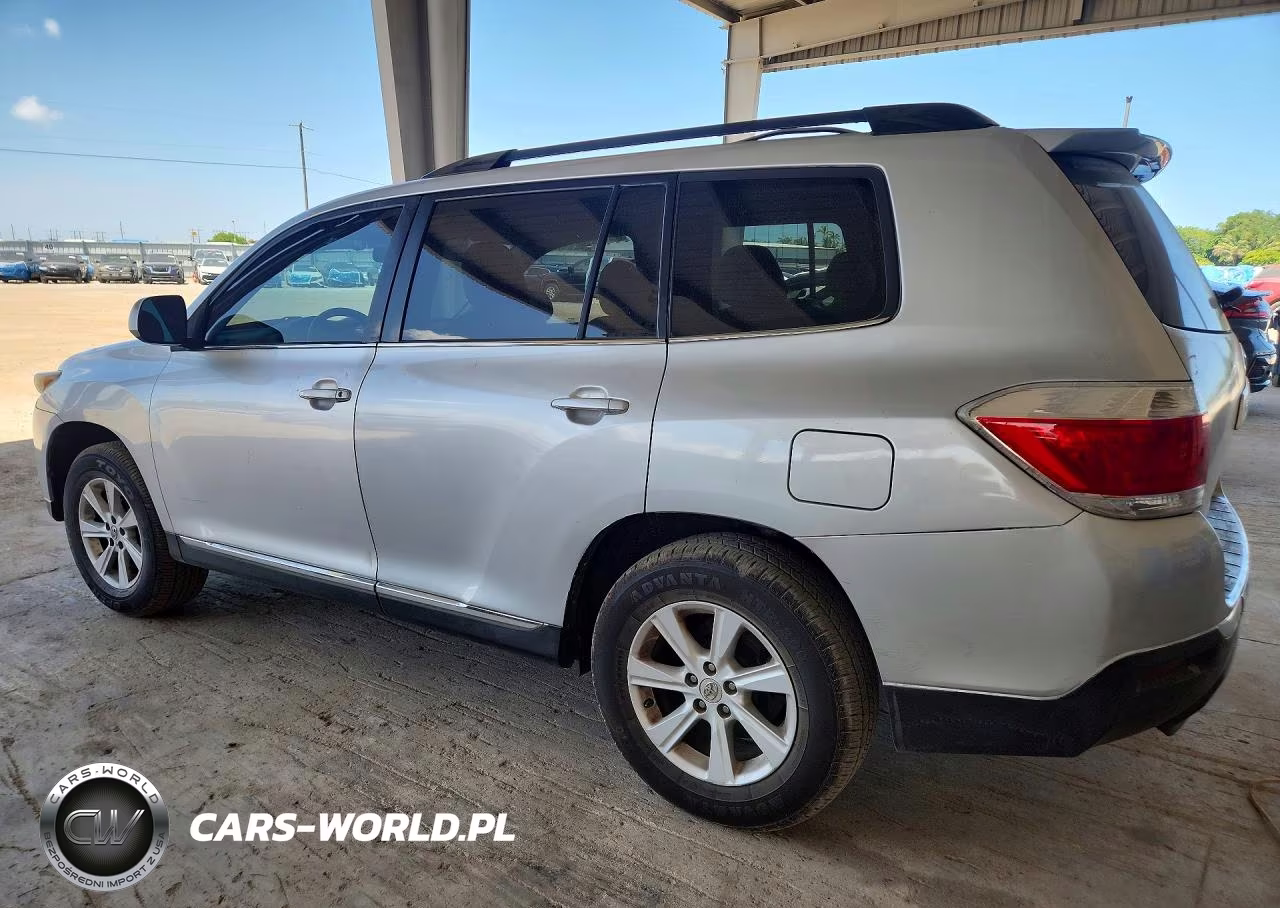 2011 Toyota Highlander Base VIN:5TDZK3EH3BS034385 - 2