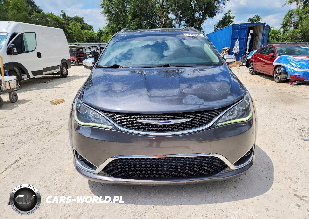 2020 Chrysler Pacifica Limited VIN:2C4RC1GGXLR290264 - 5