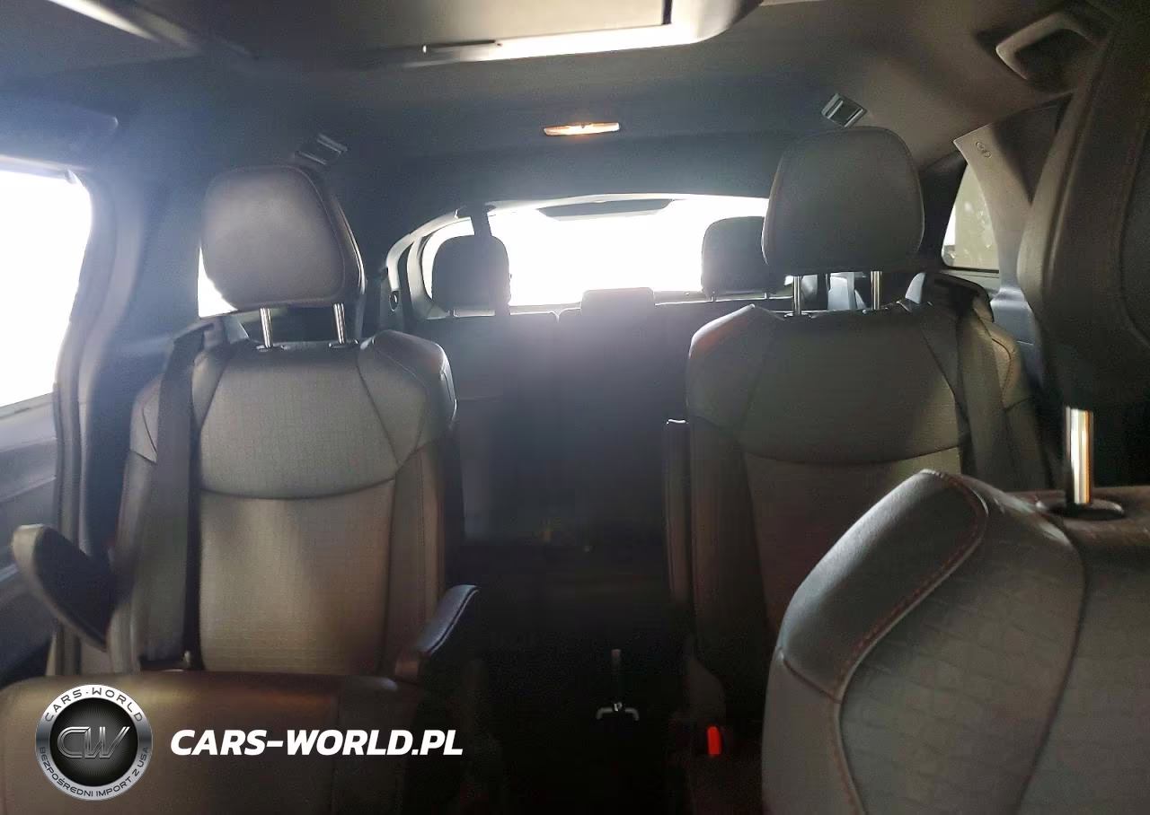 2024 Toyota Sienna Xse VIN:5TDDSKFC6RS114023 - 10