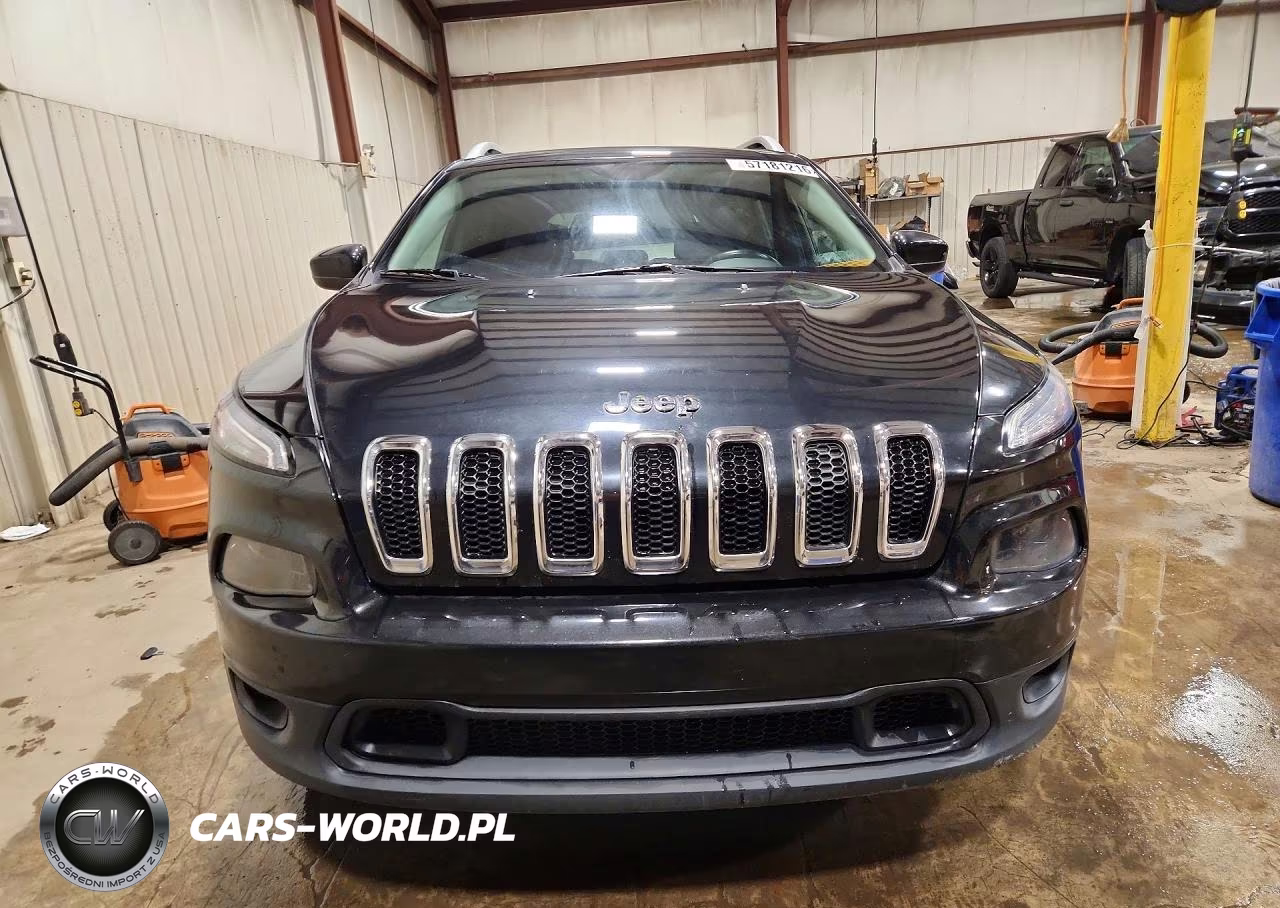 2015 Jeep Cherokee Latitude VIN:1C4PJMCB1FW665706 - 5